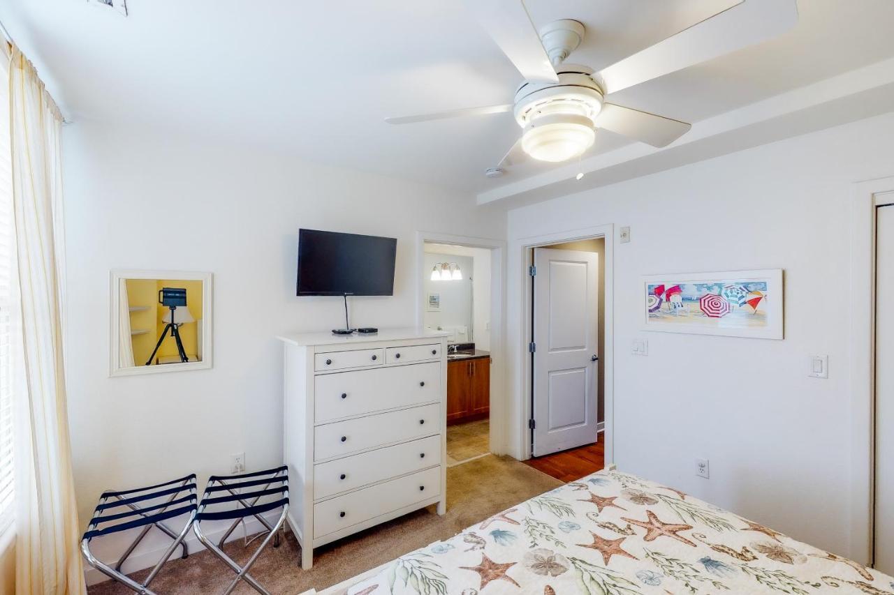 The Sanctuary - Beach Escape 328B Virginia Beach Exterior foto